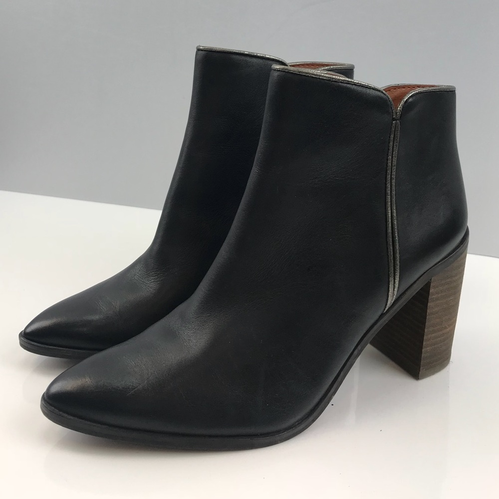 Lucky Brand Black Ankle Boots - Picture 3 of 8